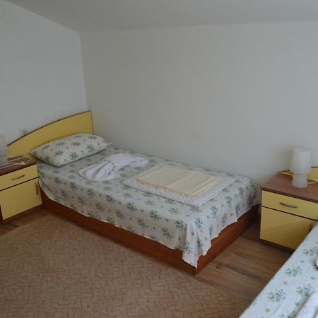 Yanis Hotel Csernomorec Kültér fotó